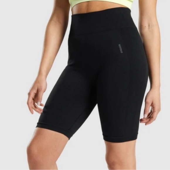 ❤️ Gymshark black spandex biker shorts - Picture 2 of 7